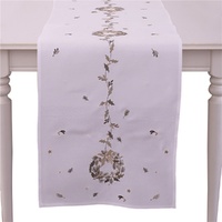 Wreath Embroidered Tablerunner 40x 173 cm