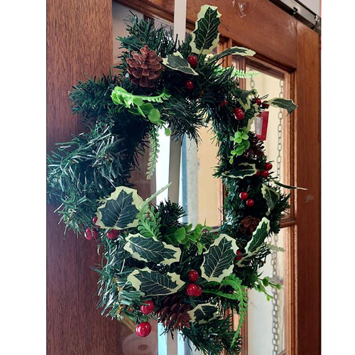 Traditional Pine Wreath 35cm Budget 