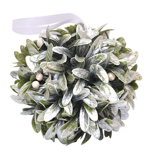 Mistletoe Ball 15cm